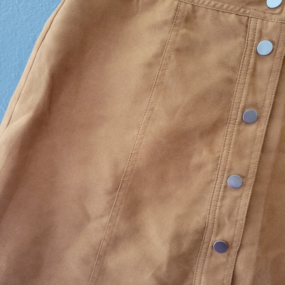 H&M Divided A-line skirt Size 6 - Picture 4 of 8